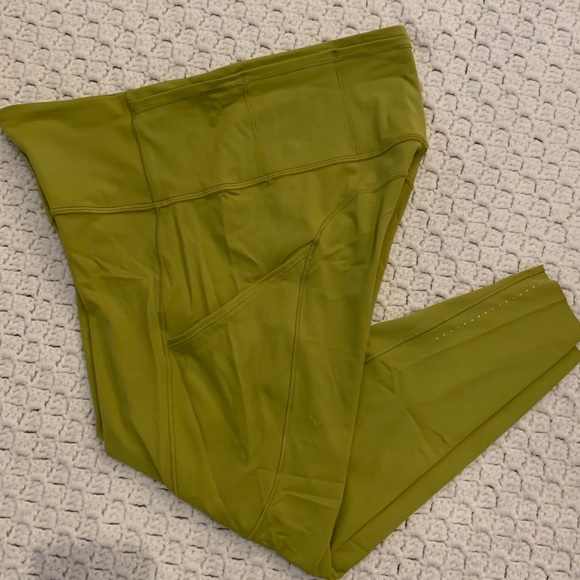 Lululemon Fast and Free Crop, 19” - Picture 3 of 5